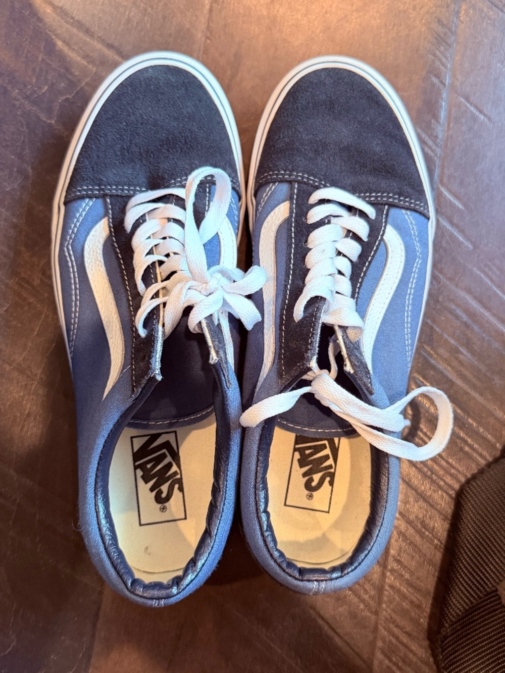 VANS OLD SCHOOL SHOE SIZE 10
